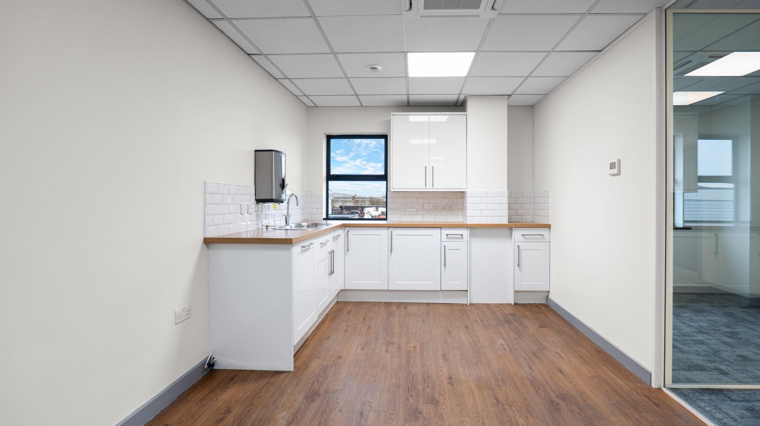 RENNIE HOGG ROAD INDUSTRIAL REFURBISHMENT