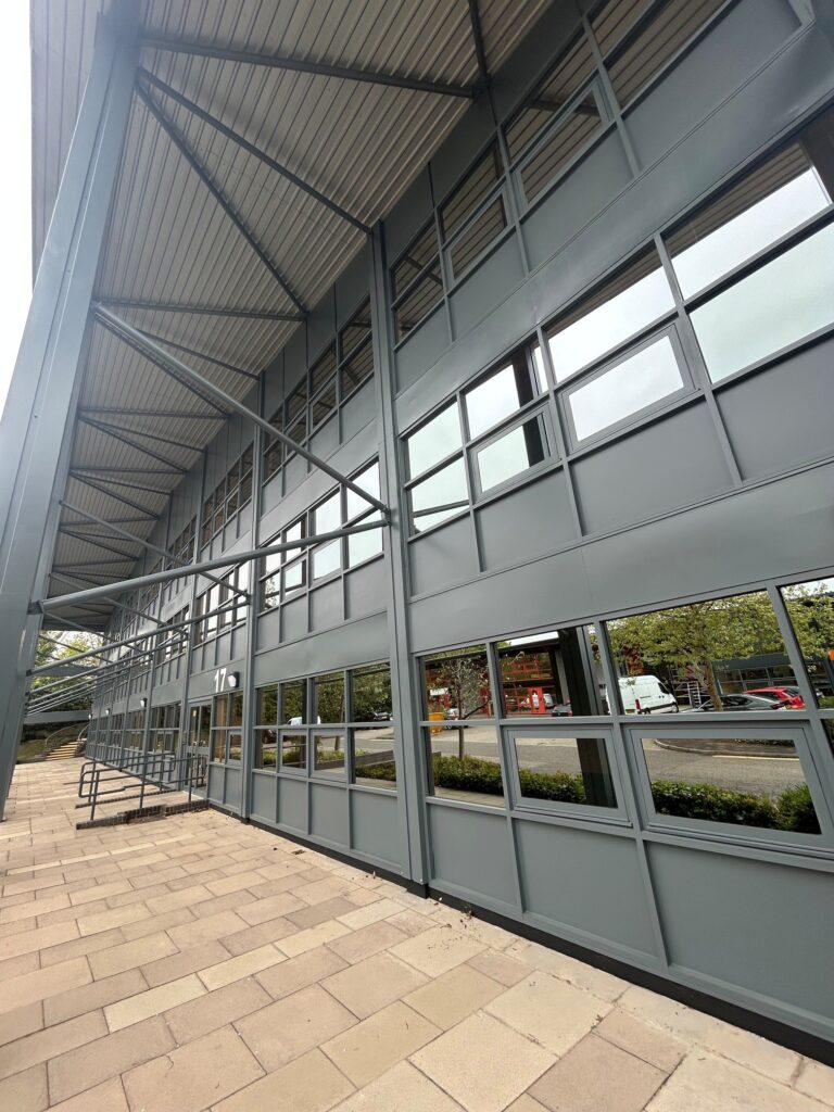 17 MOLE INDUSTRIAL ESTATE REFURBISHMENT