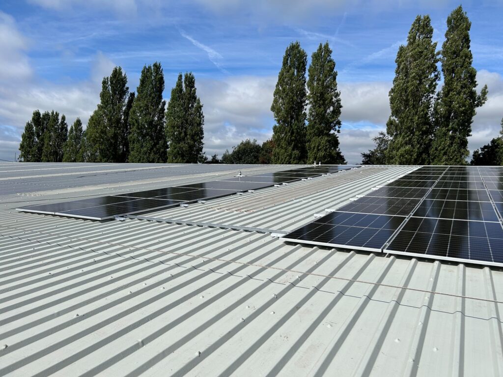 17 MOLE INDUSTRIAL ESTATE REFURBISHMENT